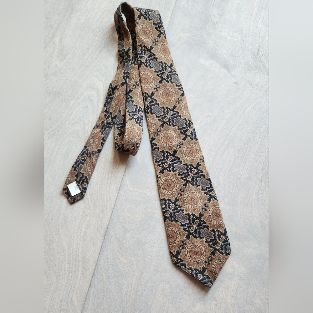 100%‎ Cotton Eaton Tie Brown And Black Patterned